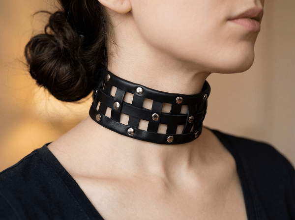 Collar Iris De Cuero